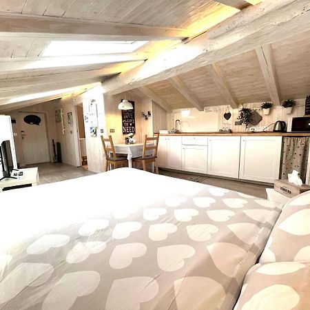 Il Piccolo Loft Nel Cuore Antico Di Aosta - You & Me Case Vacanza Exterior photo